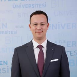 Doç. Dr. Kıvanç Demirci